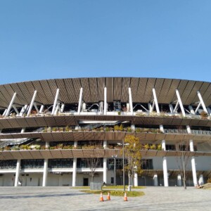 2019年12月に開場した新国立競技場で2年以上が経過してやっとJリーグの試合（FC東京対ガンバ大阪）が開催された
