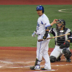 横浜DeNAの3番を任されている宮崎が左の太腿部に張りを訴えて5回の守備からベンチに下がった