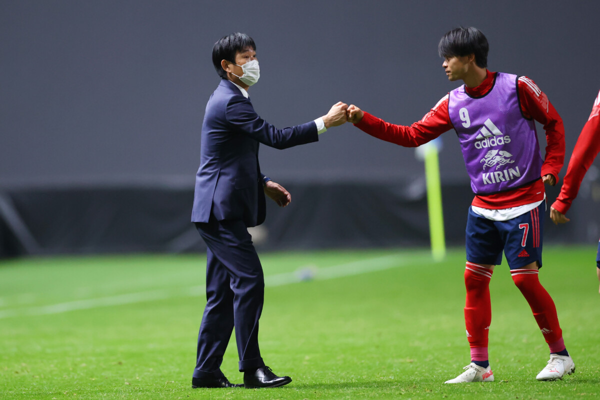 森保監督はFW三笘薫の「チームとして決まり事を持たねば」の訴えに「彼自身が戦術だ」と返答した(資料写真:YUTAKA/アフロスポーツ)