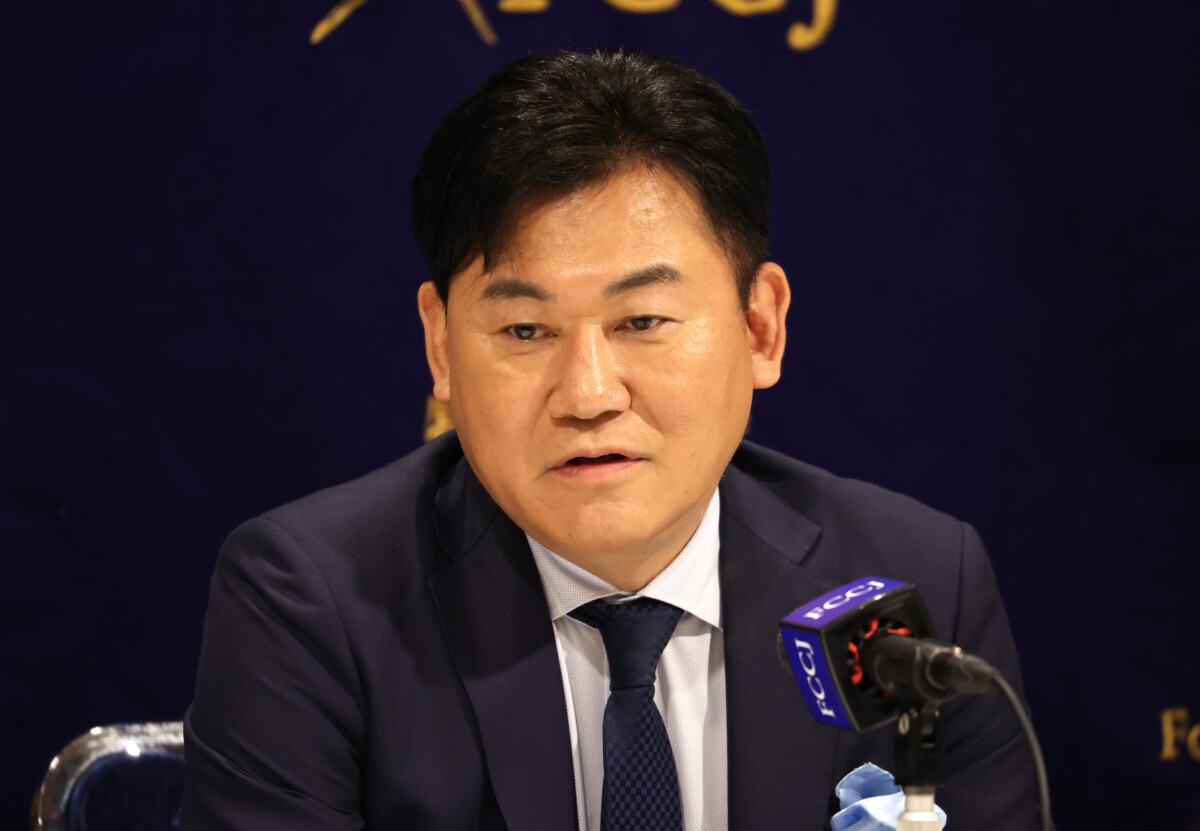 J1ヴィッセル神戸の三木谷会長が柏戦のPK判定を巡って怒りのツイートを連発。正式に抗議文をリーグに提出することを明かしたが、よく映像を見返すと…(資料写真・つのだよしお/アフロ)