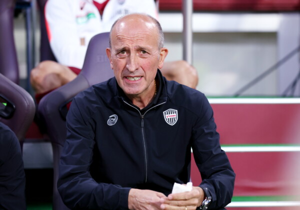 ヴィッセル神戸のロティーナ監督が就任約3か月で電撃解任された(写真:西村尚己/アフロスポーツ)