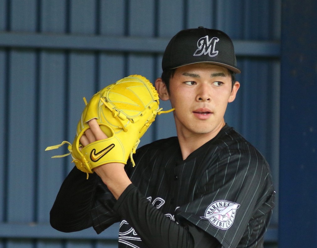 ロッテ佐々木朗希の奪三振ショーをファンは楽しみにしている(資料写真・黒田史夫)